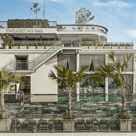 La Siesta Premium Saigon Otel Ho Şi Min Dış mekan fotoğraf The Standard, Hollywood
