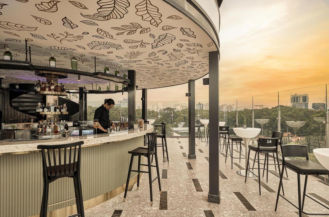 La Siesta Premium Saigon Otel Ho Şi Min Dış mekan fotoğraf The Bar