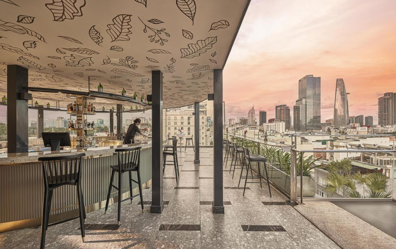 La Siesta Premium Saigon Otel Ho Şi Min Dış mekan fotoğraf The rooftop bar
