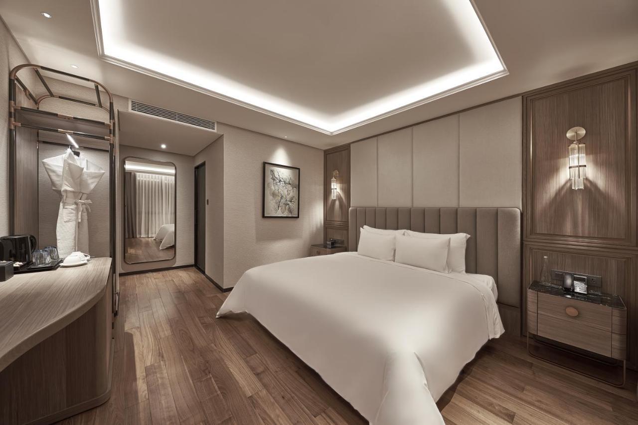 La Siesta Premium Saigon Otel Ho Şi Min Dış mekan fotoğraf Deluxe Room