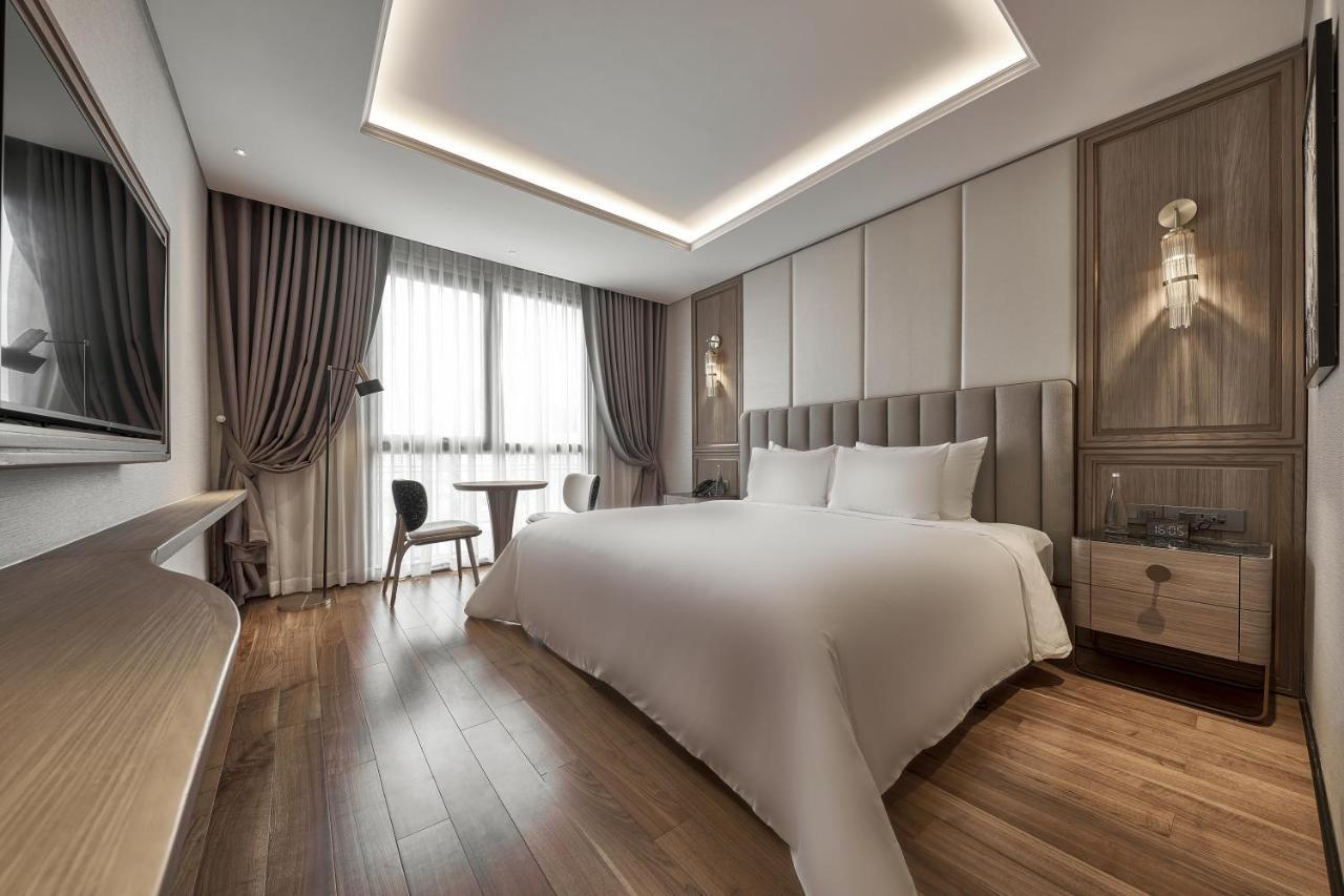 La Siesta Premium Saigon Otel Ho Şi Min Dış mekan fotoğraf